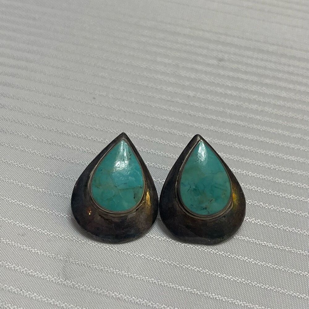 Vintage 925 Sterling Silver Turquoise Stone Teardrop Pear Shaped Post Earrings